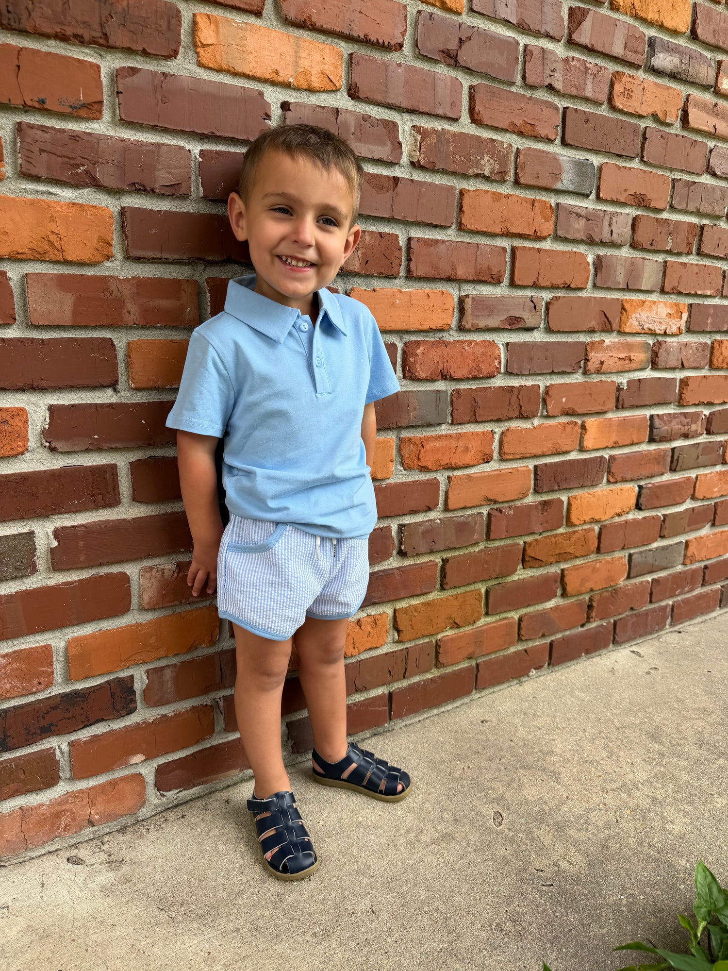 Boys! Leo’s Sale